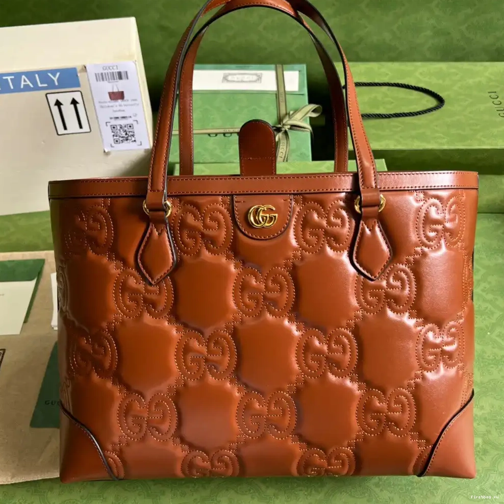 Firstbag ru matelassé GG GUCCI tote medium leather 0527